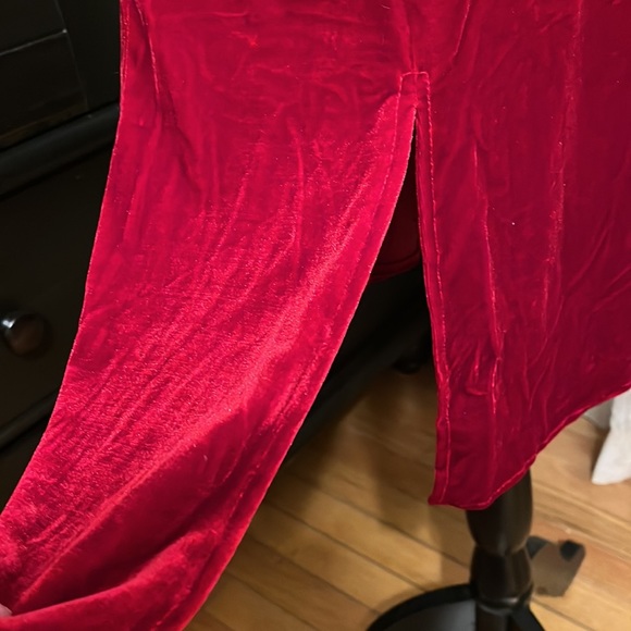 NWOT - Be ready for Your Valentine! - Picture 10 of 11